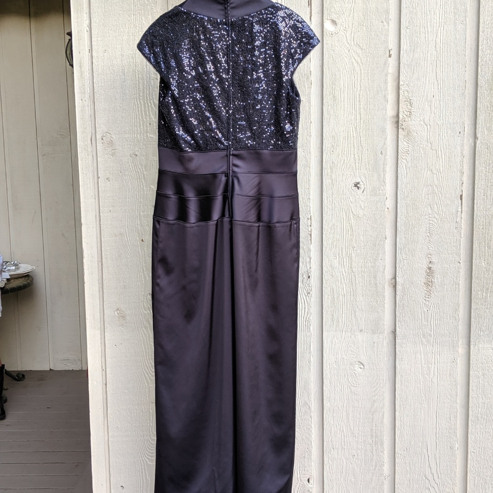 Tadashi long gown in eggplant - Picture 3 of 8